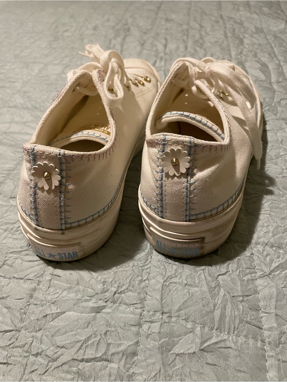 Converse low-top canvas sneakers - Off-White with Light Blue stitching